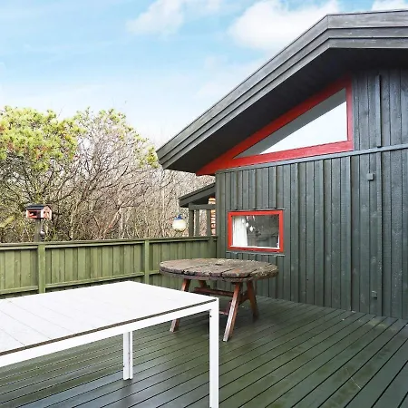Holiday home Holiday Lxix *